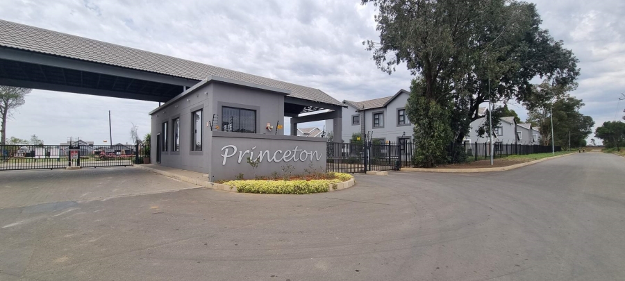2 Bedroom Property for Sale in Heidedal Free State